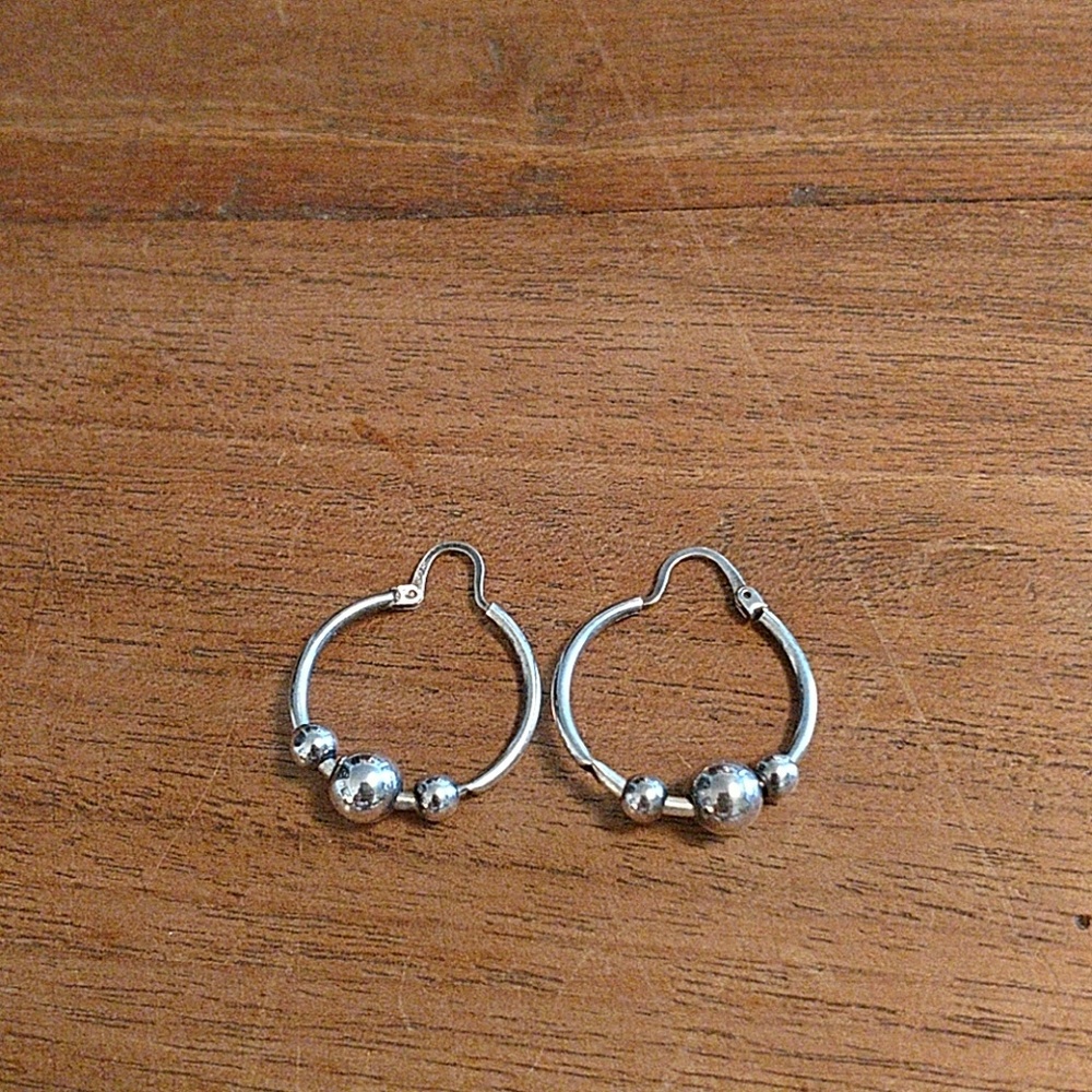 Vintage Silver Avon earrings